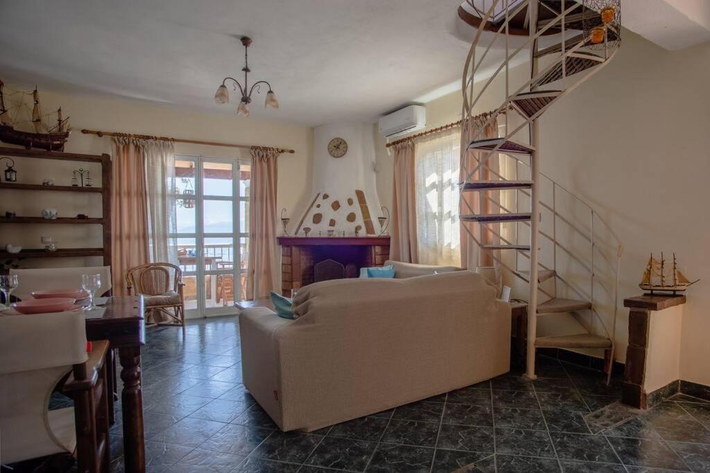 Kohyli Beachfront House Agia Pelagia Chlomou Экстерьер фото