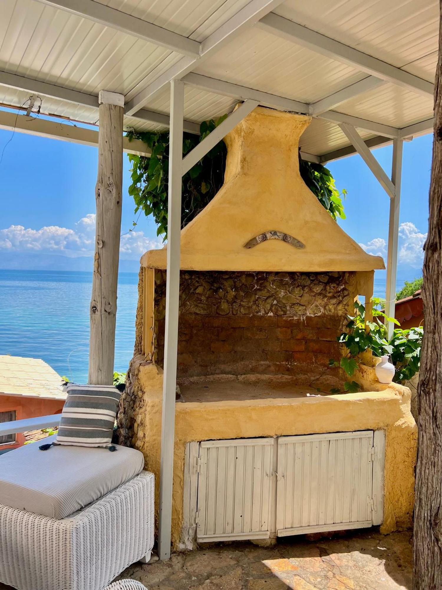 Kohyli Beachfront House Agia Pelagia Chlomou Экстерьер фото