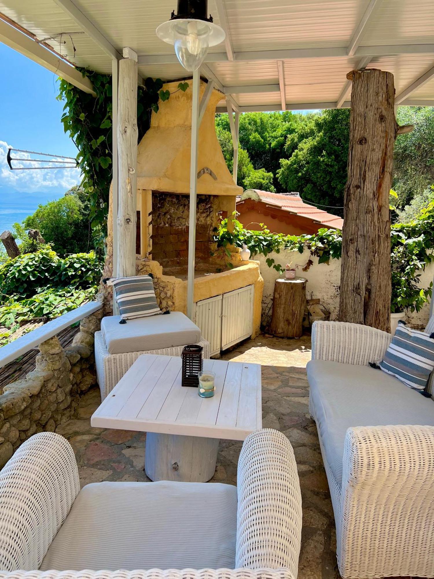 Kohyli Beachfront House Agia Pelagia Chlomou Экстерьер фото